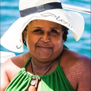 Meet your Posher, Maribel